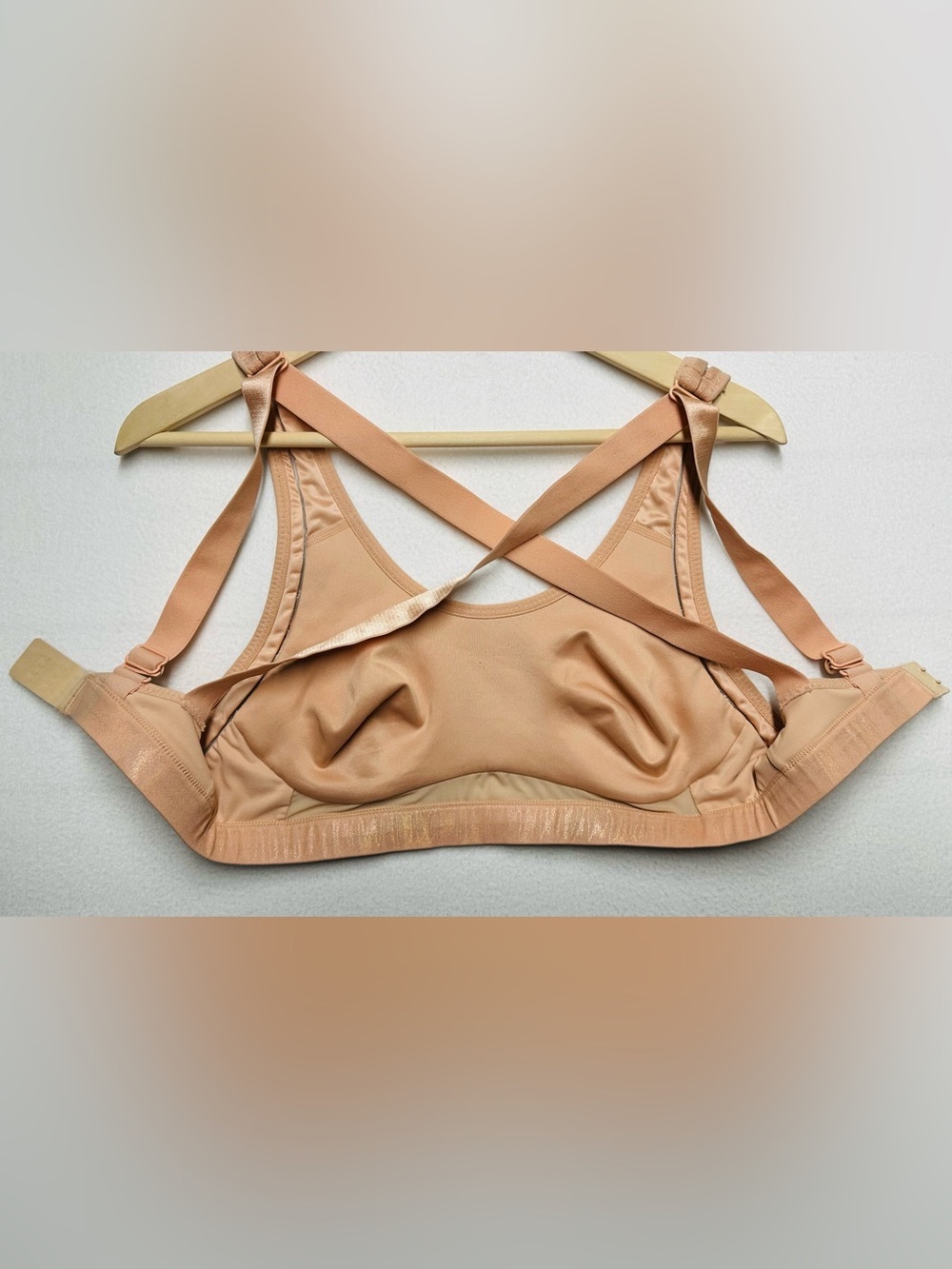 Fabletics Peach Shimmer Sports Bra – XL, Crisscross Back, 28” Bust - Picture 4 of 4